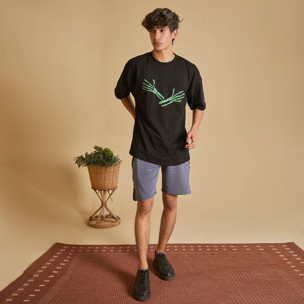 “KEHNAY DO JO KEHTI HAI” JET BLACK T-SHIRT - SIFAR